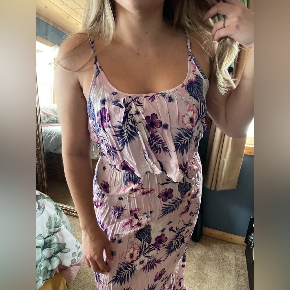 Woman’s maxi dress